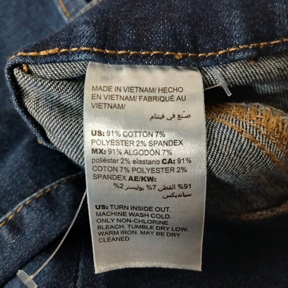 Chicos Jeans Size 1.5P 10 Petite Slim Leg Capri Dark Blue Denim Stretch - Picture 7 of 7